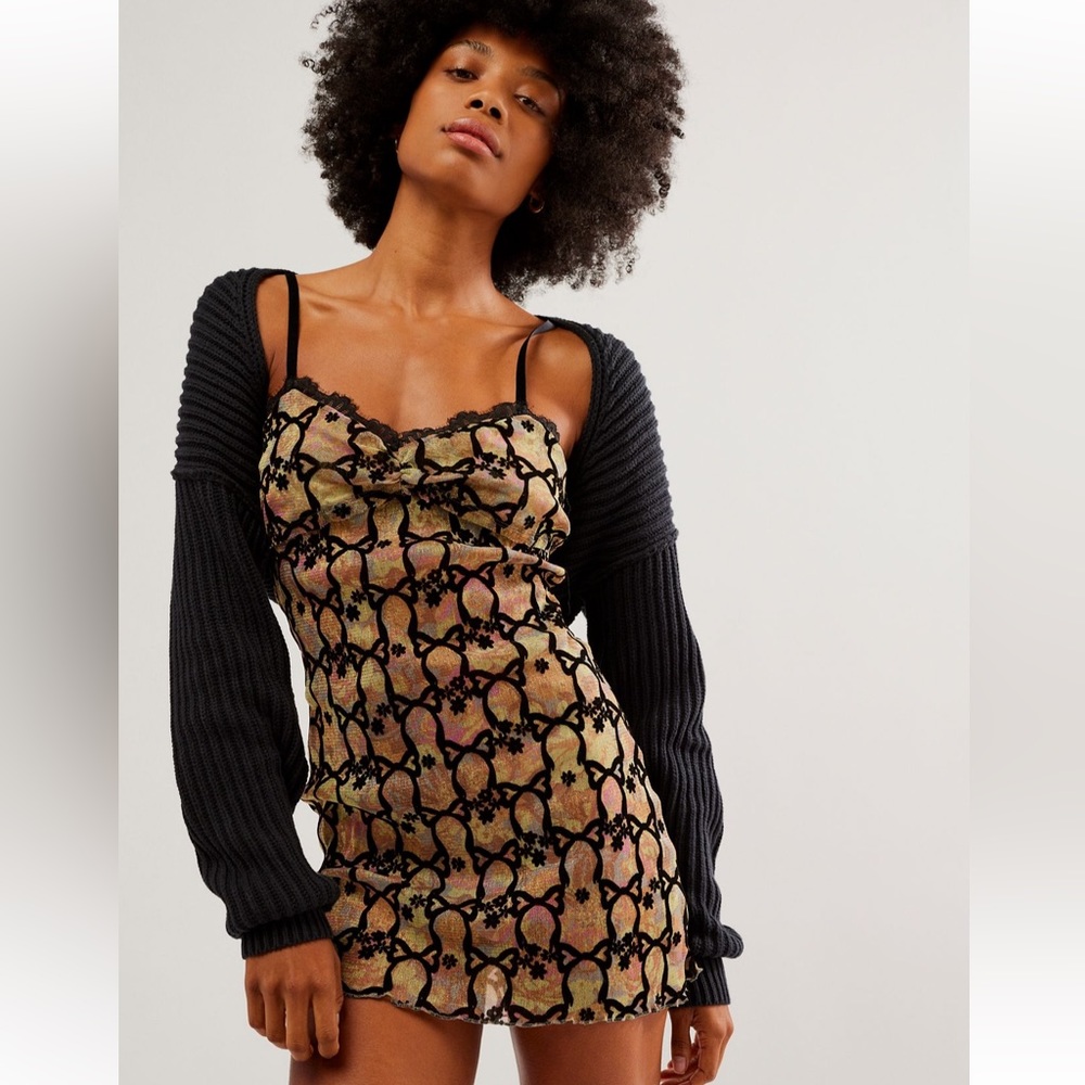 Free People Lace and Bows Mini Slip size Medium NWT